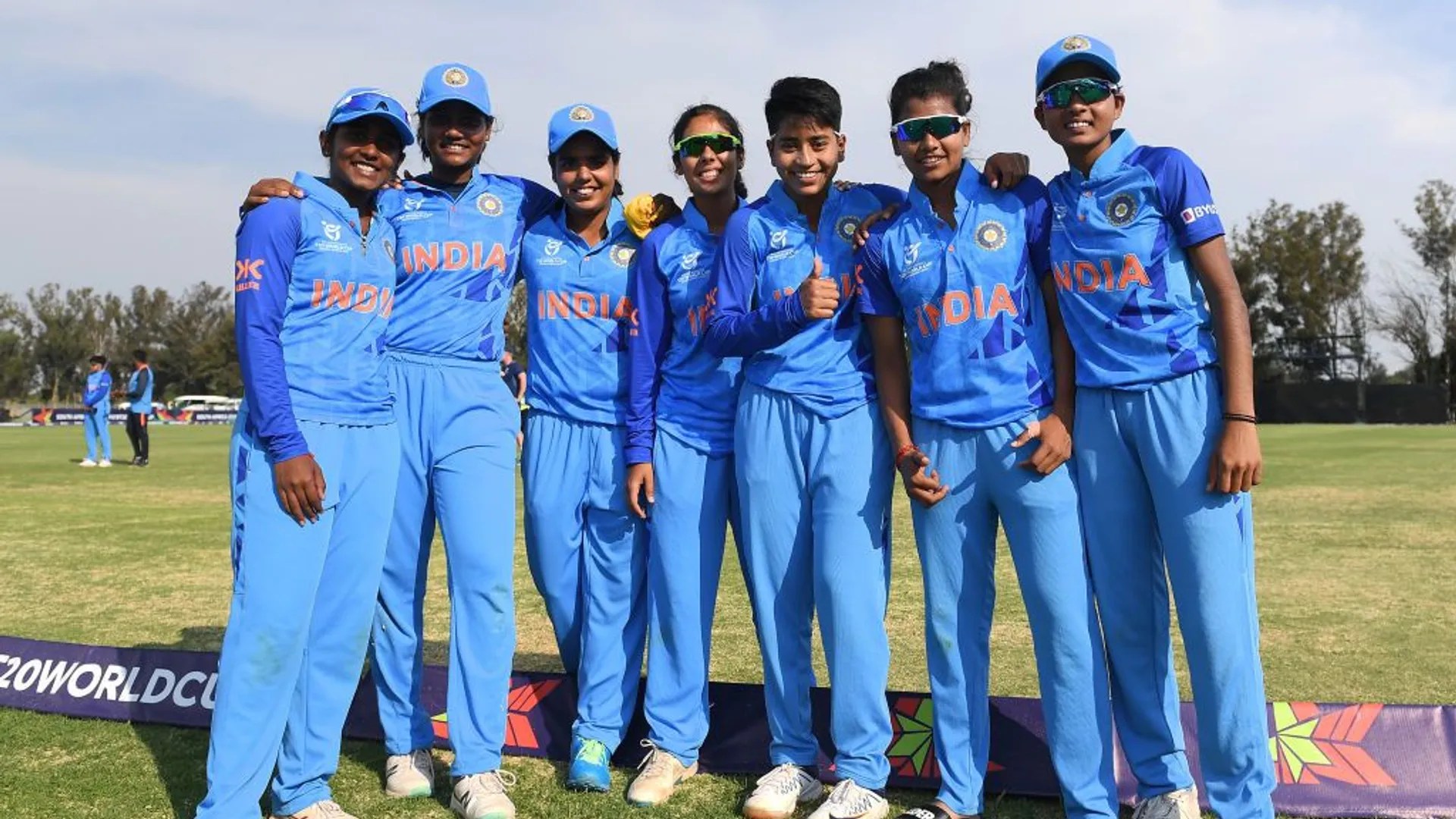 U19 Kadınlar WC Yarı Finalleri: Hindistan, HISTORY'yi yazıyor, Yarı finalde NewZealand ile karşılaşacak, Mighty Australia yenilmemiş İngiltere ile karşılaşacak: Canlı Güncellemeleri Takip Edin