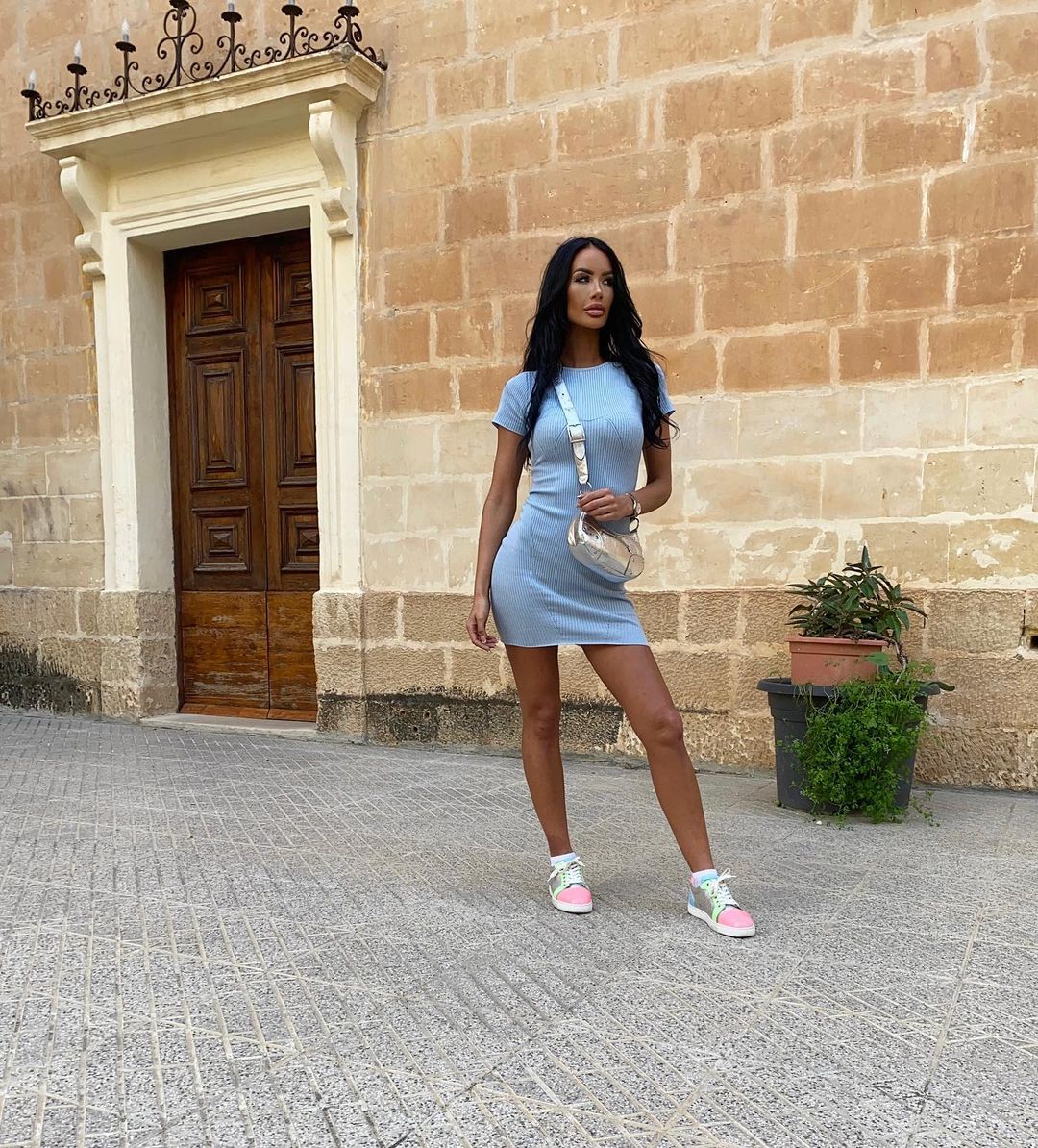 BKFC Ring Girls Carla Jade, Hannah Grace Walker, Taylor Ann Regan, and