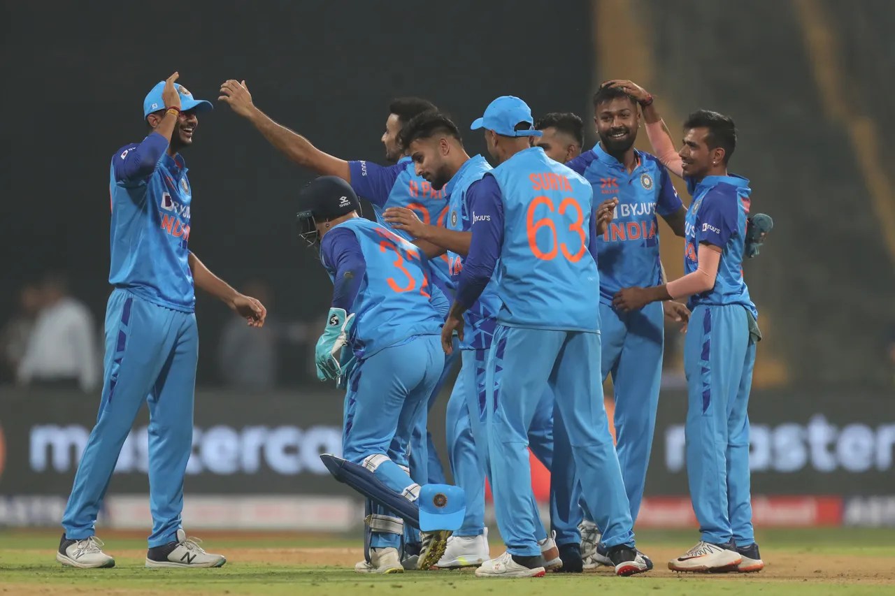 Skor LANGSUNG IND vs SL: Seri dipertaruhkan, India vs SriLanka T20 ke-3 dimulai pukul 19:00 IST di Rajkot
