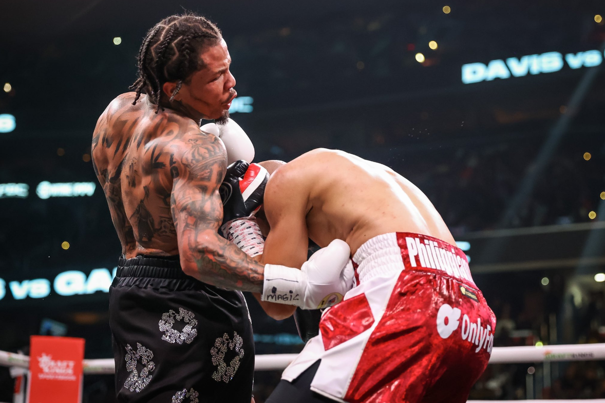 Davis vs Garcia Who won the boxing match last night