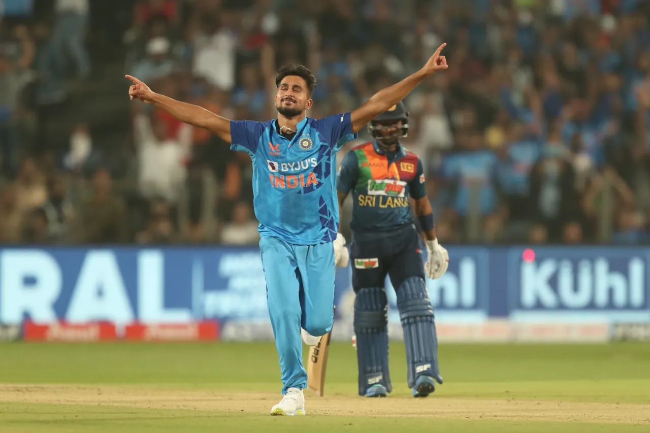 IND vs SL LIVE: Umran Malik SPITS Fire, Menghasilkan penampilan bowling terbaik di T20 melawan SriLanka