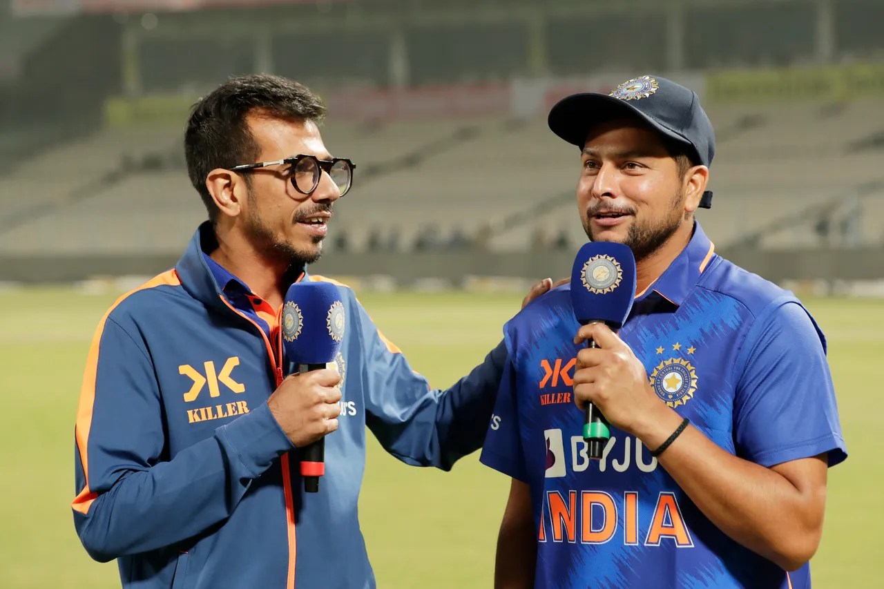IND vs SL: KREDIT Kuldeep Yadav Chahal atas kejenakaan bowlingnya di Kolkata, mengatakan ”Yuzi selalu mendukung saya’: Lihat