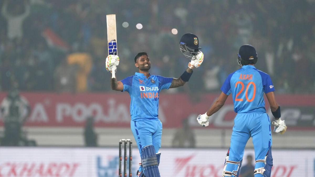 India vs NewZealand: SKY meets Yogi, World No 1 T20 batter Suryakumar Yadav gets SPECIAL INVITATION to UP CM Yogi Adityanath's residence, Check OUT