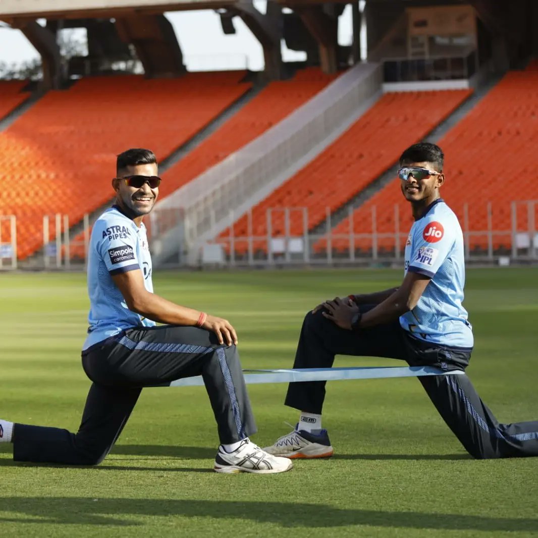 IPL 2023: Defending champions Gujarat TITANS start TRAINING, Ashish Nehra takes ’SIXER Prince' Rahul Tewatia’s SPECIAL CLASS, Indian Premier League 2023