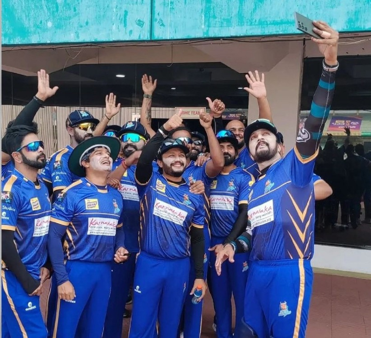 CCL 2023 LIVE: Kerala Strikers vs Karnataka Bulldozers, Punjab De Sher vs Mumbai Heroes, Celebrity Cricket League, CCL 2023 LIVE Streaming, CCL LIVE Streaming