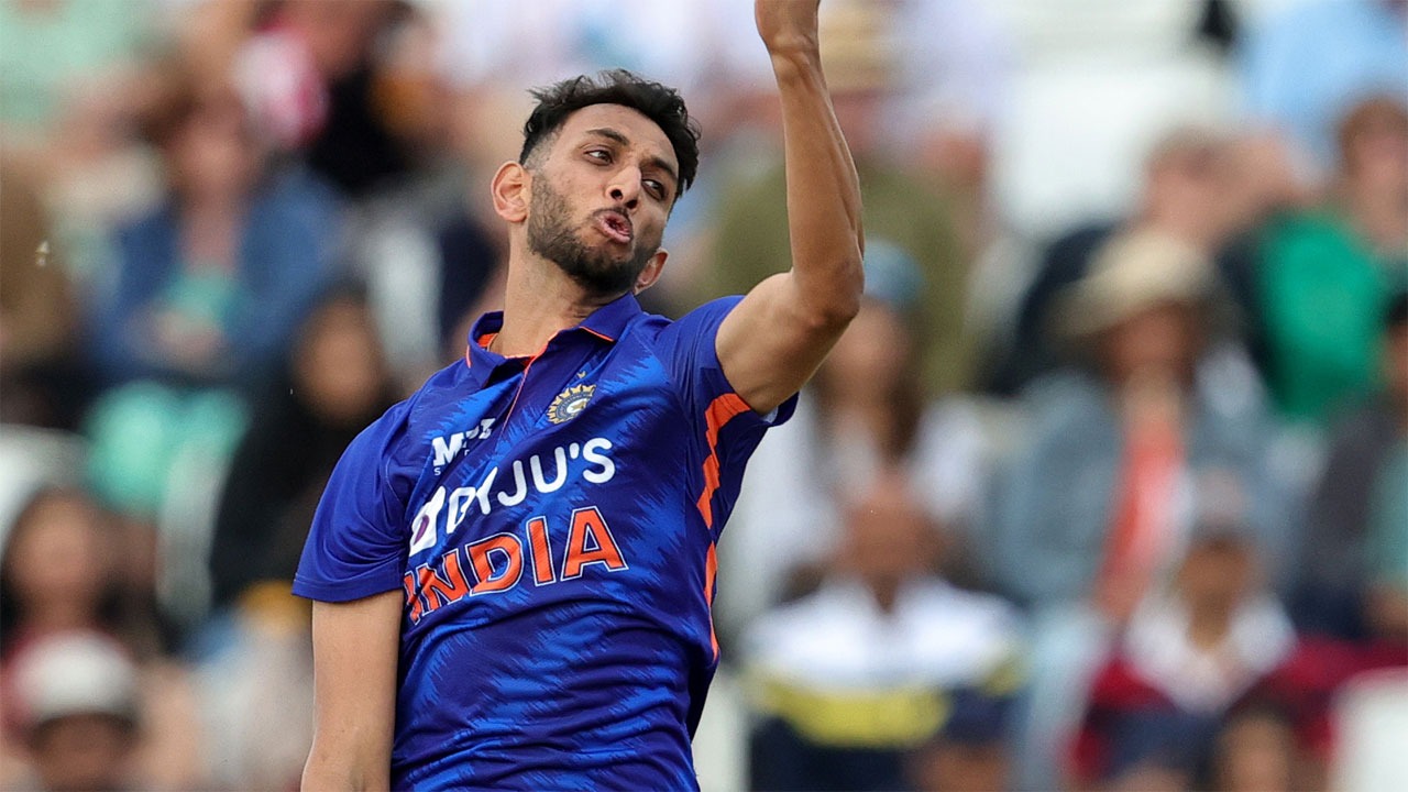 Prasidh Krishna Injury Update: BCCI official confirms Prasidh Krishna all but ruled out of 2023 World Cup due to stress fracture - Check details
