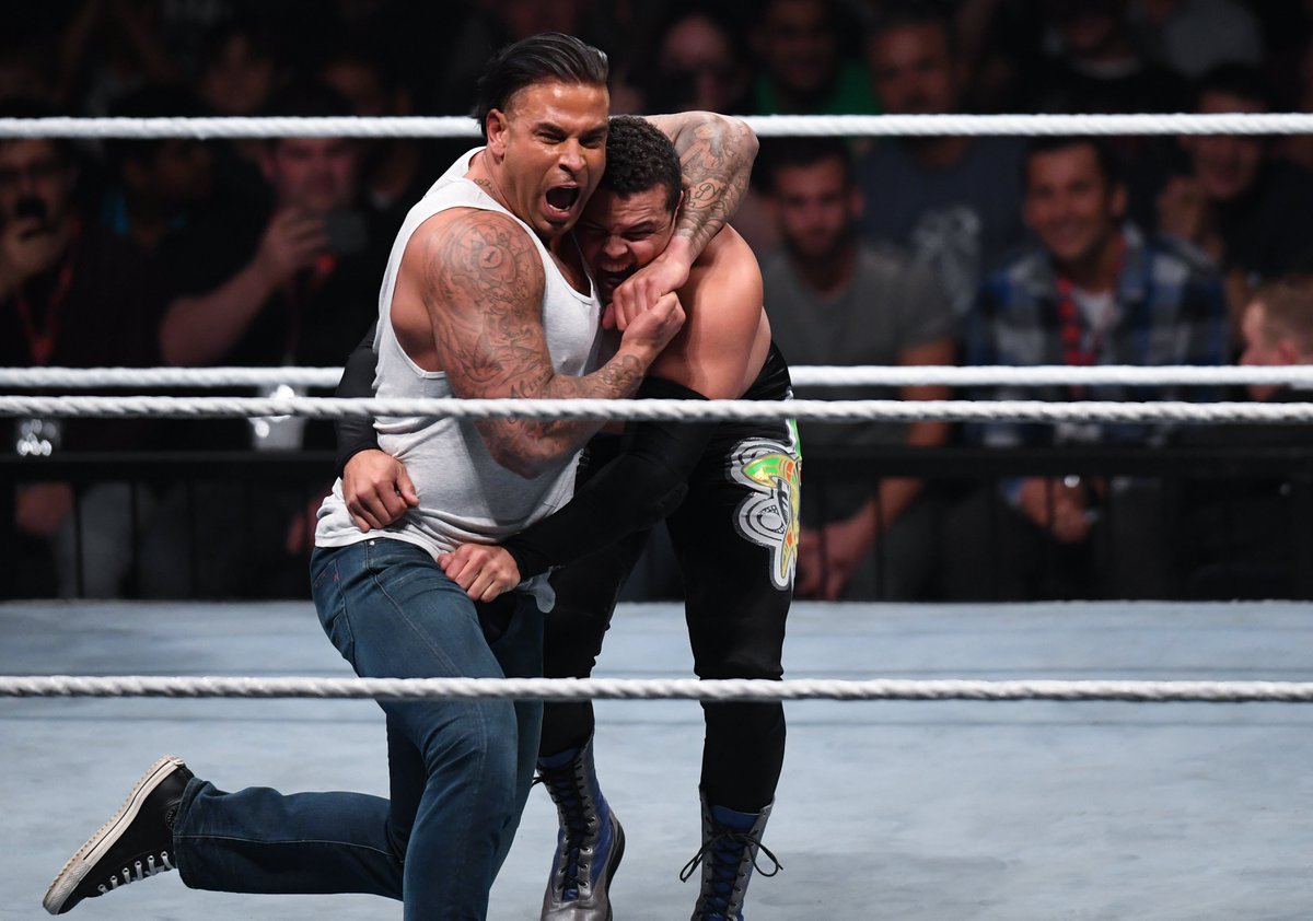 Forøge Rejse tiltale Primitiv Tim Wiese WWE: Who is Tim Wiese? Former Germany World Cupper who SNUBBED  football to join