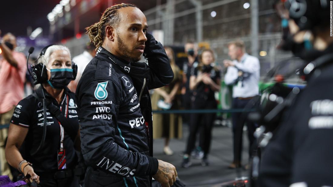 Formula 1: Pembalap Mercedes Lewis Hamilton KAGUM dengan kecepatan Red Bull, MENGAKU belum pernah melihat mobil secepat ini