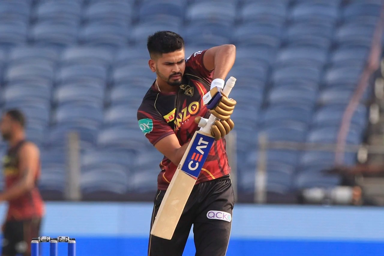 Shreyas Iyer Injury Update: Shreyas Iyer goes against BCCI, NCA advice of surgery with World Cup on the horizon, KKR captain to feature in IPL 2023 - Follow LIVE Updates