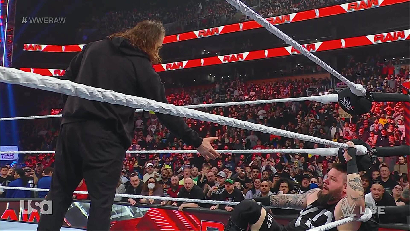 WWE Raw Results Sami Zayn saves Kevin Owens from The Bloodline’s