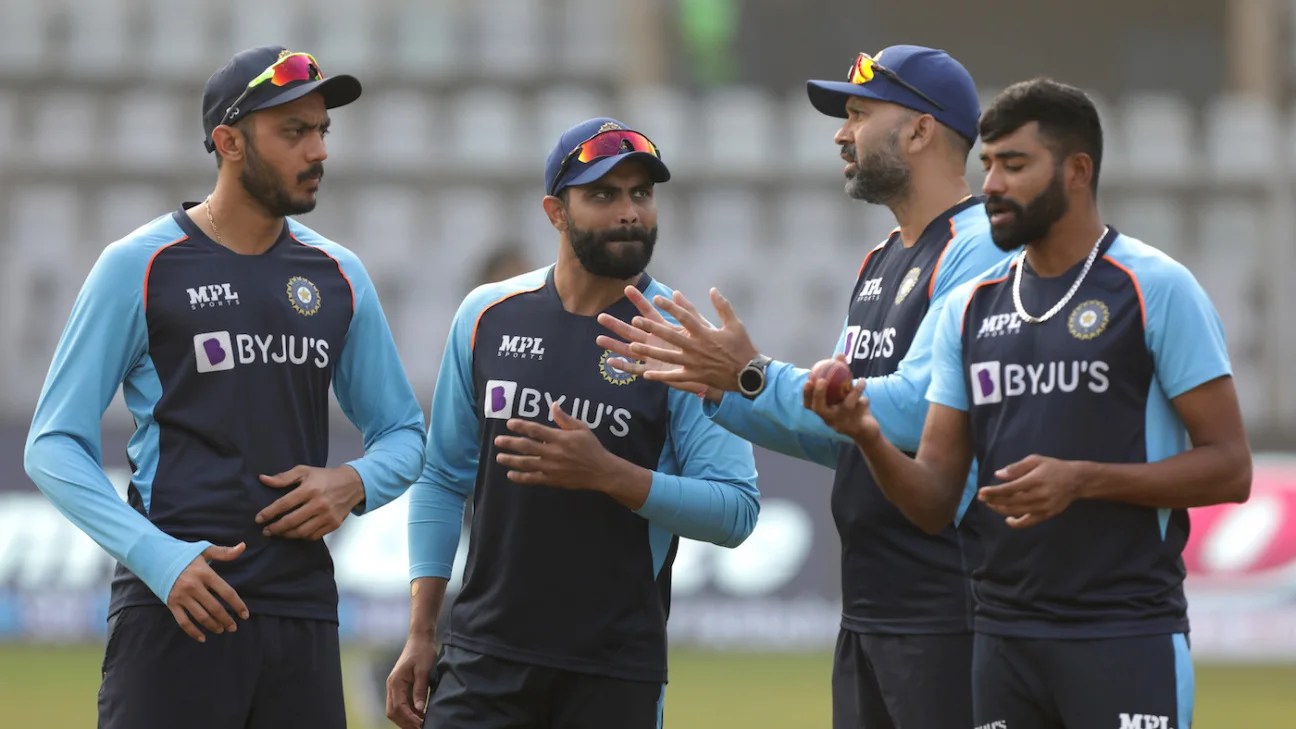 India Playing XI 2nd ODI: Rohit Sharma set to replace Ishan Kishan, Axar Patel likely for Shardul Thakur in IND vs AUS Vizag ODI, India vs Australia LIVE