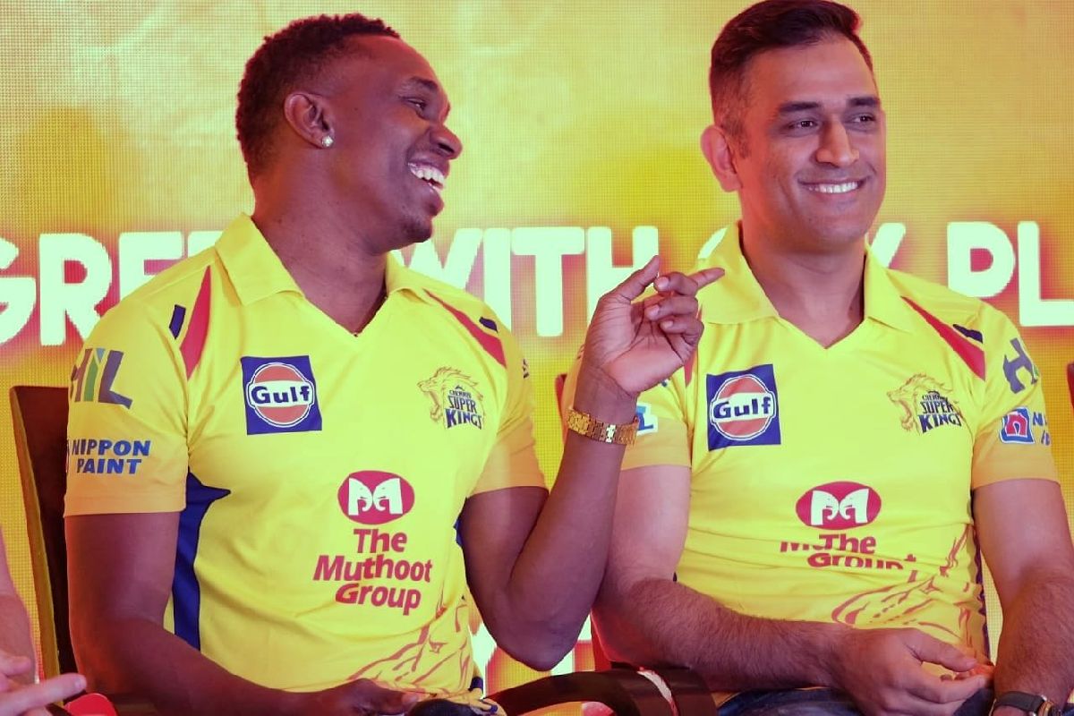 PERHATIKAN saat kapten Chennai Super Kings MS Dhoni merekam Judul Lagu ikonik ‘Whistle Podu’ jelang IPL 16 bersama Dwayne Bravo, LIHAT
