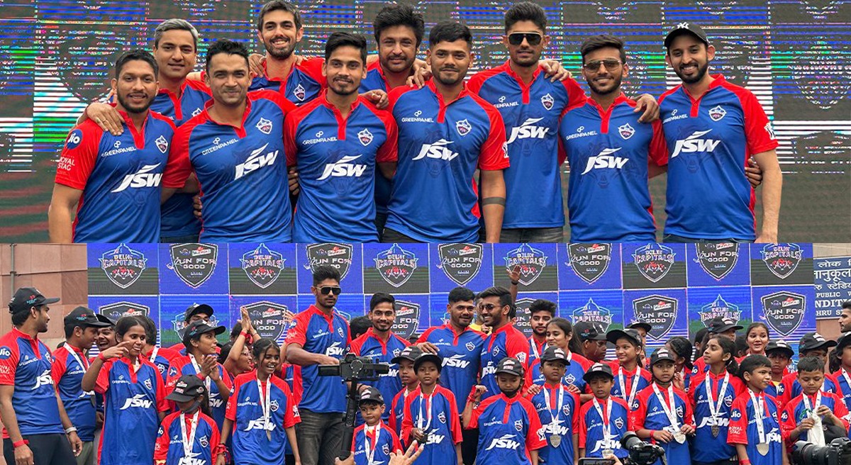  Delhi Capitals unveil their new jersey. David Warner, Axar Patel and Prithvi Shaw can be seen in the new jersey.