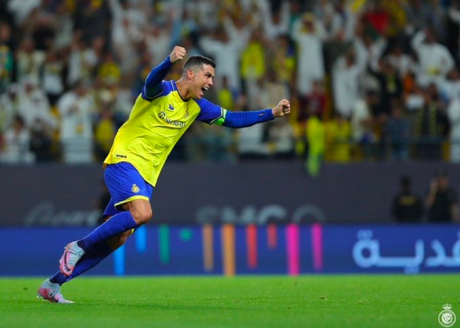 Gol Cristiano Ronaldo: CR7 mencetak TENDANGAN BEBAS 30 yard untuk memimpin Al-Nassr menang 2-1 melawan Abha
