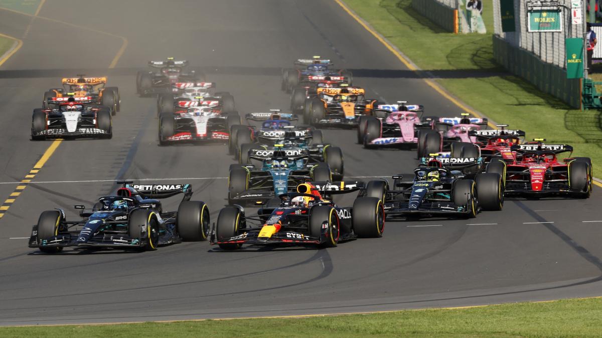 Formula 1: Presiden F1 Stefano Domenicali menyarankan lebih banyak sprint dalam upaya untuk merevolusi format, Max Verstappen yang tidak terkesan mengancam untuk berhenti
