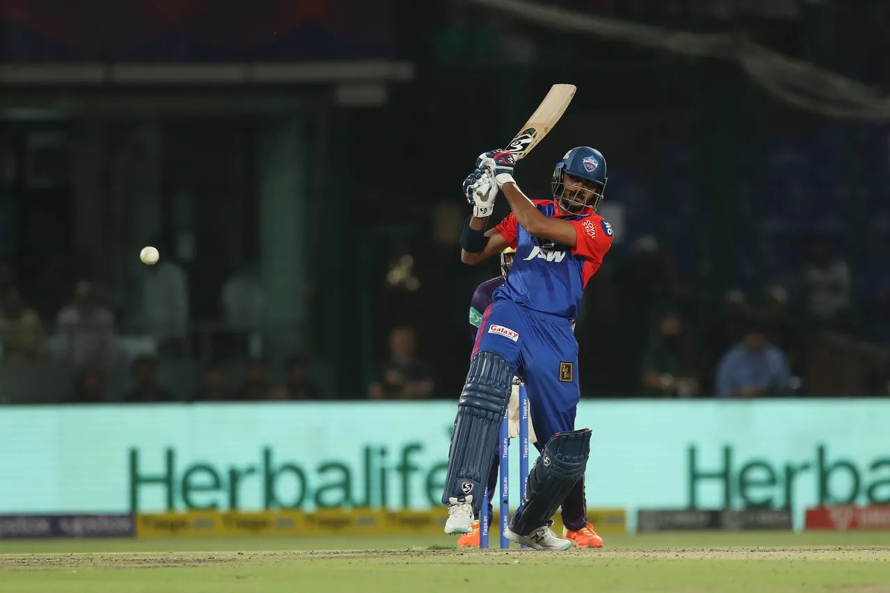 Axar Patel Injury: Huge scare for Team India, Delhi Capitals star suffers groin injury during DC vs KKR clash ahead of WTC Final - Follow IPL 2023 Live Updates