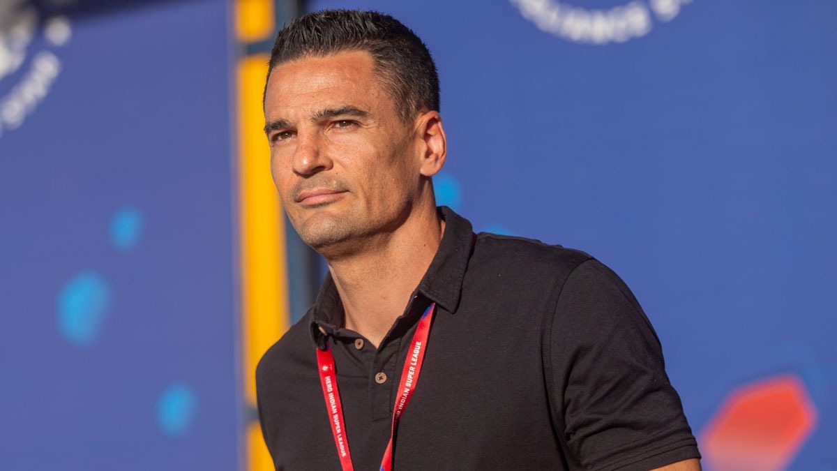 Carlos Pena SACKED: FC Goa sack throne mentor Carlos Pena withal with his assistants, Gorka Azkorra, Eduard Carrera & Joel Dones to be replaced by Manolo Marquez