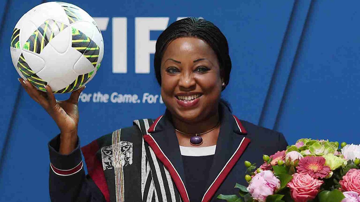 Coupe du Monde Féminine de la FIFA 2027 : l'Allemagne, la Belgique et les Pays-Bas ont proposé conjointement d'organiser la Coupe du Monde, en concurrence avec les États-Unis et le Mexique pour les droits d'organisation, a déclaré Fatma Samoura