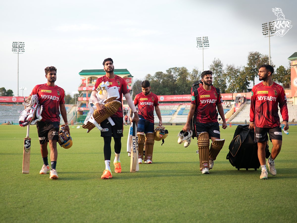 Mohali Weather: PBKS vs KKR under threat of getting washed out; Kolkata Knight Riders skipper Nitish Rana trains Indoor after Practice get cancelled due to bad weather, Follow IPL 2023 LIVE updates, Indian Premier League 2023, Punjab Kings, Nitish Rana, Shikhar Dhawan