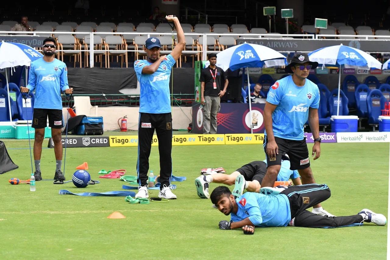 DC vs KKR, IPL 2023: Investigation underway as Delhi Capitals players’ bats each worth lakh of rupees, other equipment stolen, Kolkata Knight Riders, IPL LIVE, David Warner, Indian Premier League 2023