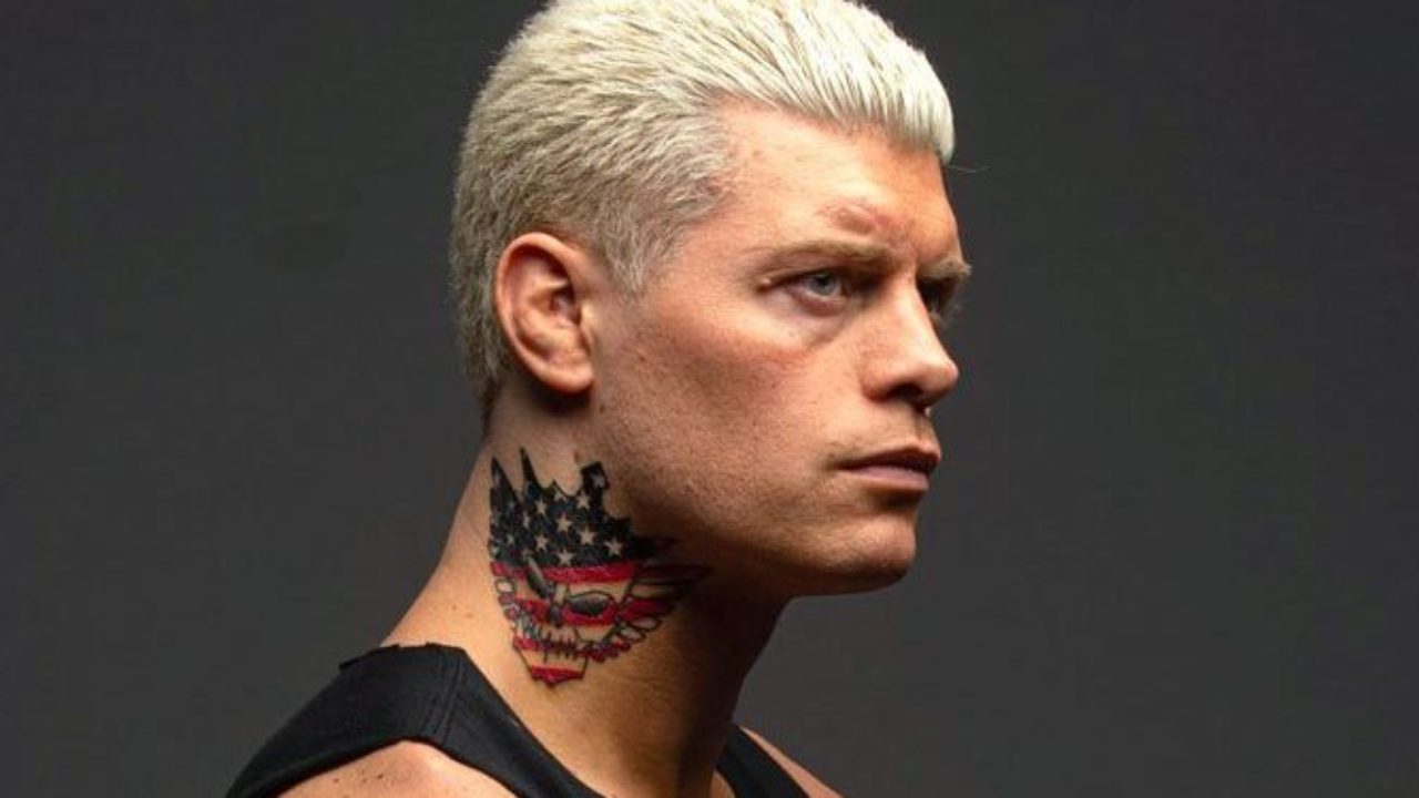 Penggemar WWE Membayar Taruhan Melawan Kepala Suku dengan Mendapatkan Tato American Nightmare