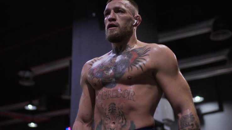 Conor McGregor Gets Advised By Michael Chandler, Chael Sonnen, McGregor FAST team After TUF 31 Premiere Against Michael Chandler- 'Shepherds All The Sheep'