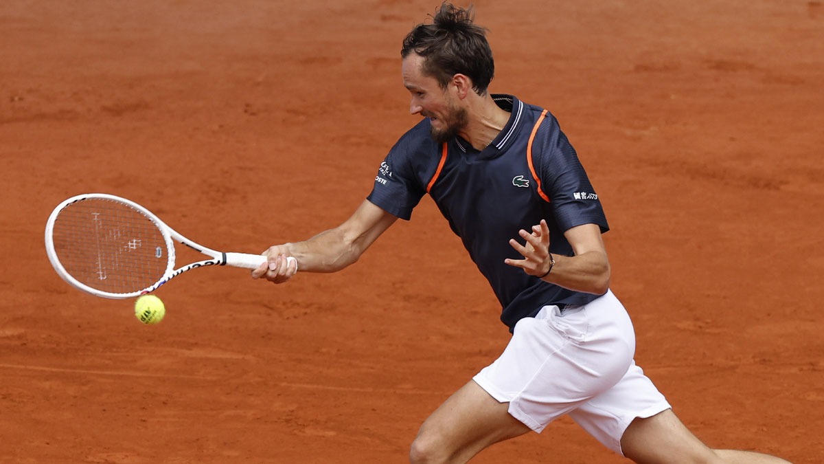 Madrid Open Highlights: Daniil Medvedev beats Alexander Shevchenko, to face friend Aslan Karatsev who is coming off a win vs Alex de Minaur in Madrid Open 2023