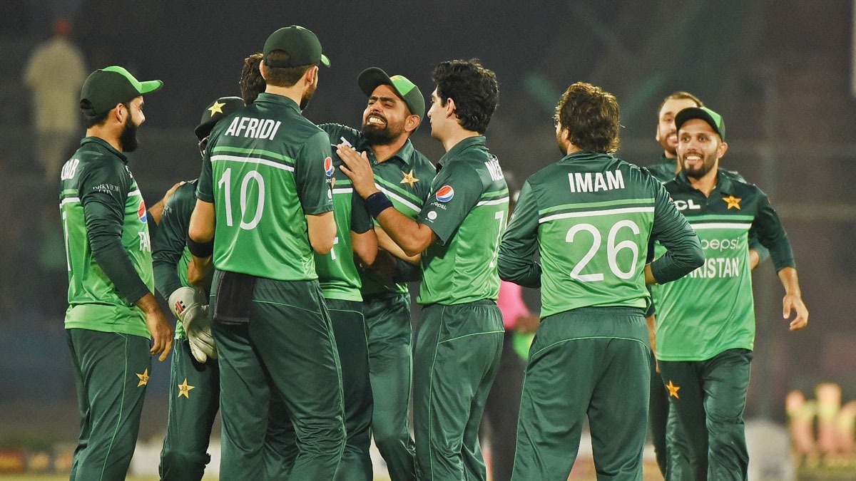 Selandia Baru memukul pertama di ODI kelima, New World No 1 Pakistan membidik WHITE WASH yang langka, Ikuti LANGSUNG