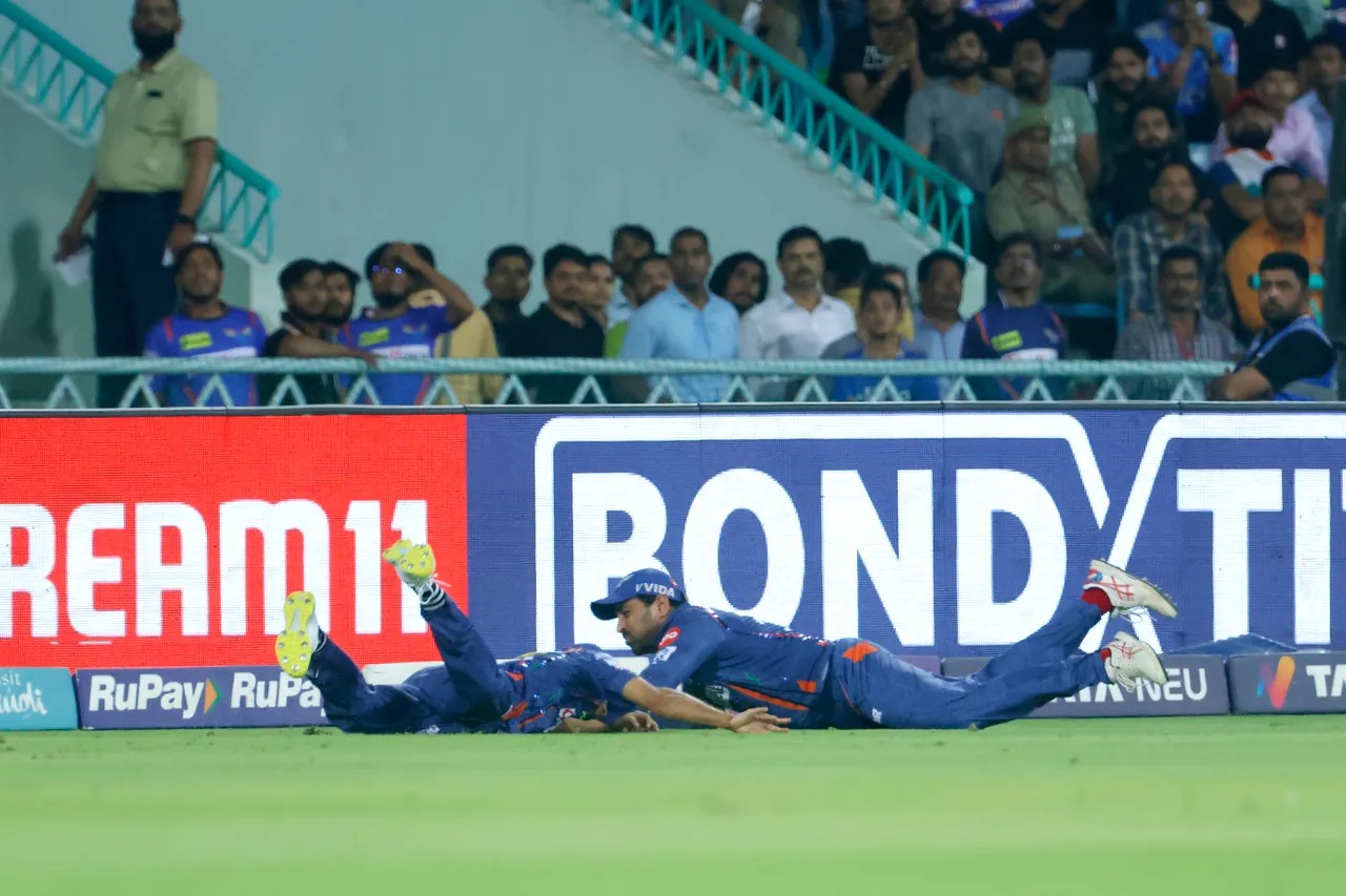 LSG vs MI: Watch Ravi Bishnoi & Swapnil Singh COLLIDE horribly to save Ishan Kishan's boundary, Lucknow Super Giants, Mumbai Indians, Indian Premier League