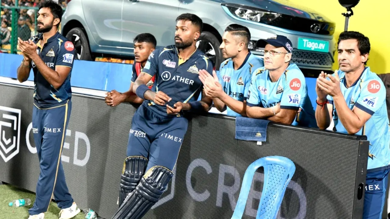 Hardik Pandya INJURY: Hardik Pandya injured again? Gujarat Titans captain gives bowling a miss for 4th match in a row, Hardik Pandya Injury updates, GT vs CSK