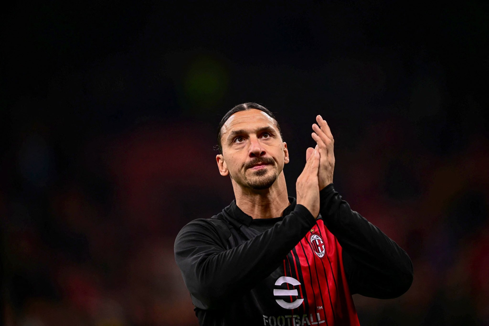 Zlatan Ibrahimovic retirement leaves everyone teary eyed, the 41 year old striker announcd his decisions after AC Milan's final Serie A game