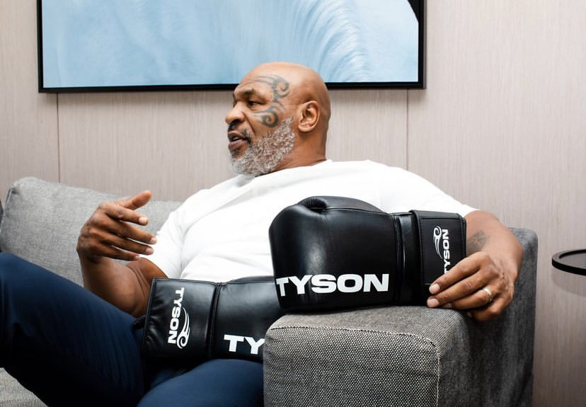 Mike Tyson thừa nhận lối sống 'xã hội đen' sau 20 năm phá sản - 'Đàn bà con gái'