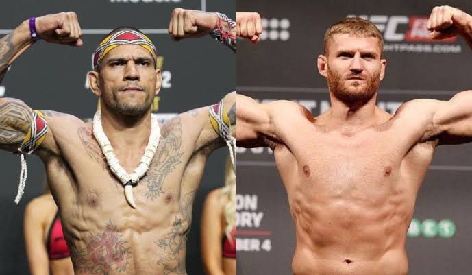 UFC Star Alex Pereira Trade Punches Against Olympic Boxer in Mike Tyson's Native Place- WATCH