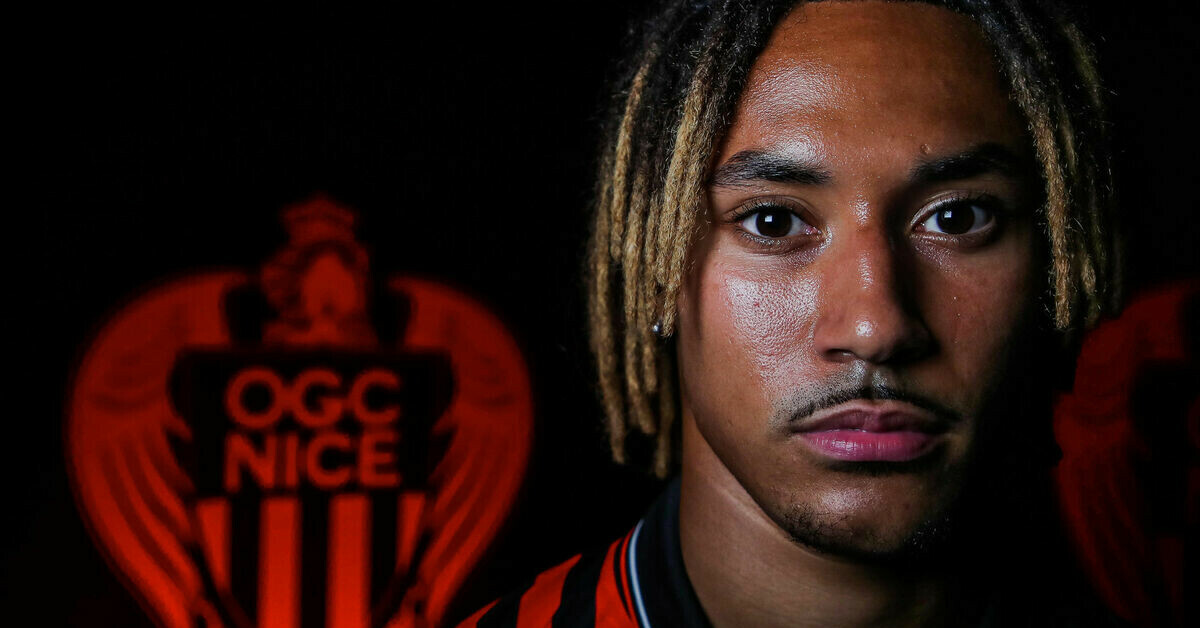 OGC Nice midfielder threatens to commit suicide on French bridge, safely removed