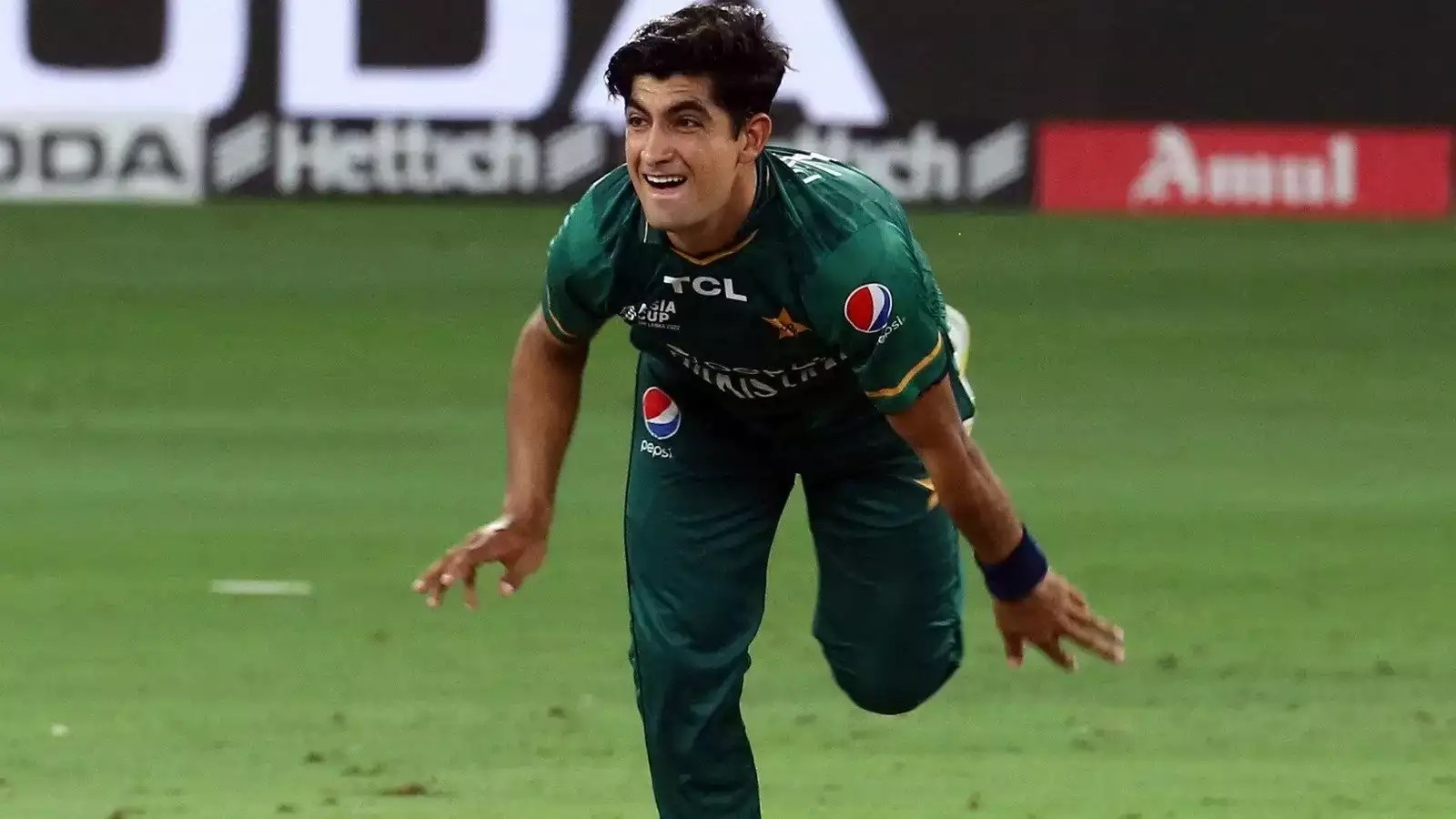 Pak speedster Naseem Shah can miss India vs Pakistan ODI World Cup 2023 clash, hints Babar Azam. Haris Rauf hopeful to be fit ahead of WC.