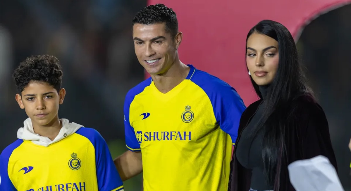 Cristiano Ronaldo gets special welcome from his Al Nassr teammates after coming back from Portugal duty