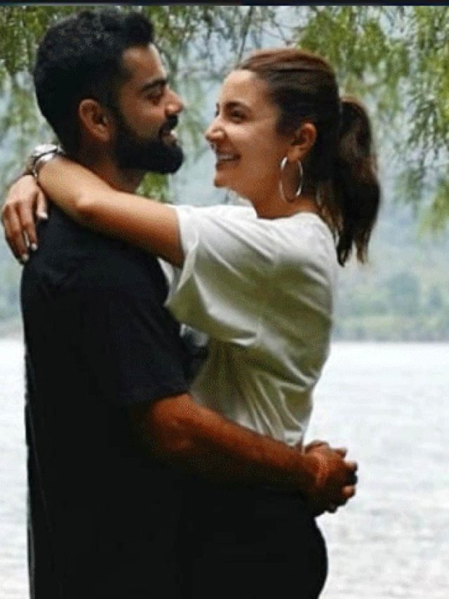 Top 5 Virushka PDA Moments