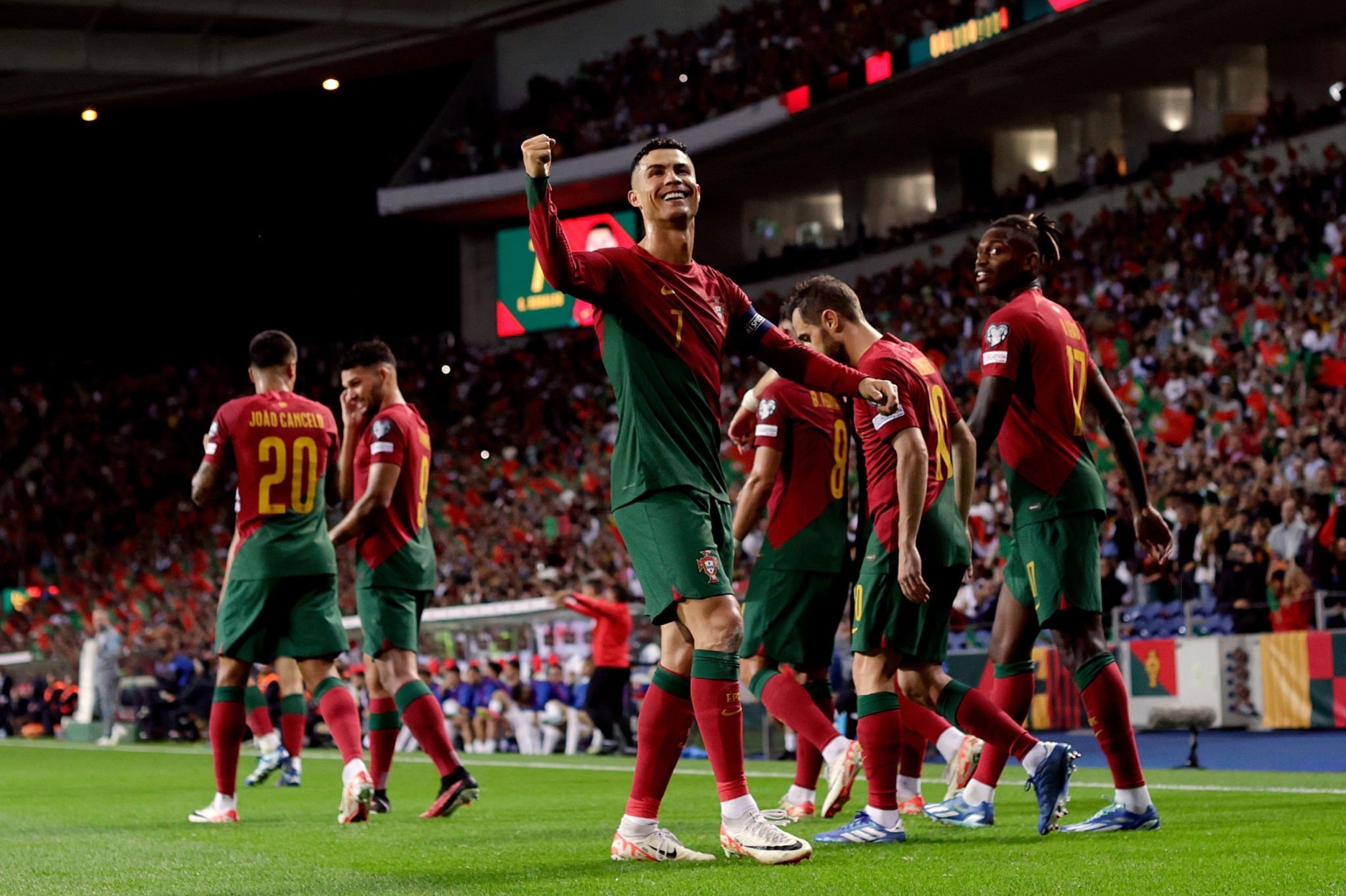 Portugal vs Iceland - POR vs ISL - Cristiano Ronaldo and Co. are determined to end the Euro Qualifiers campaign on a 100% 10-game win rate