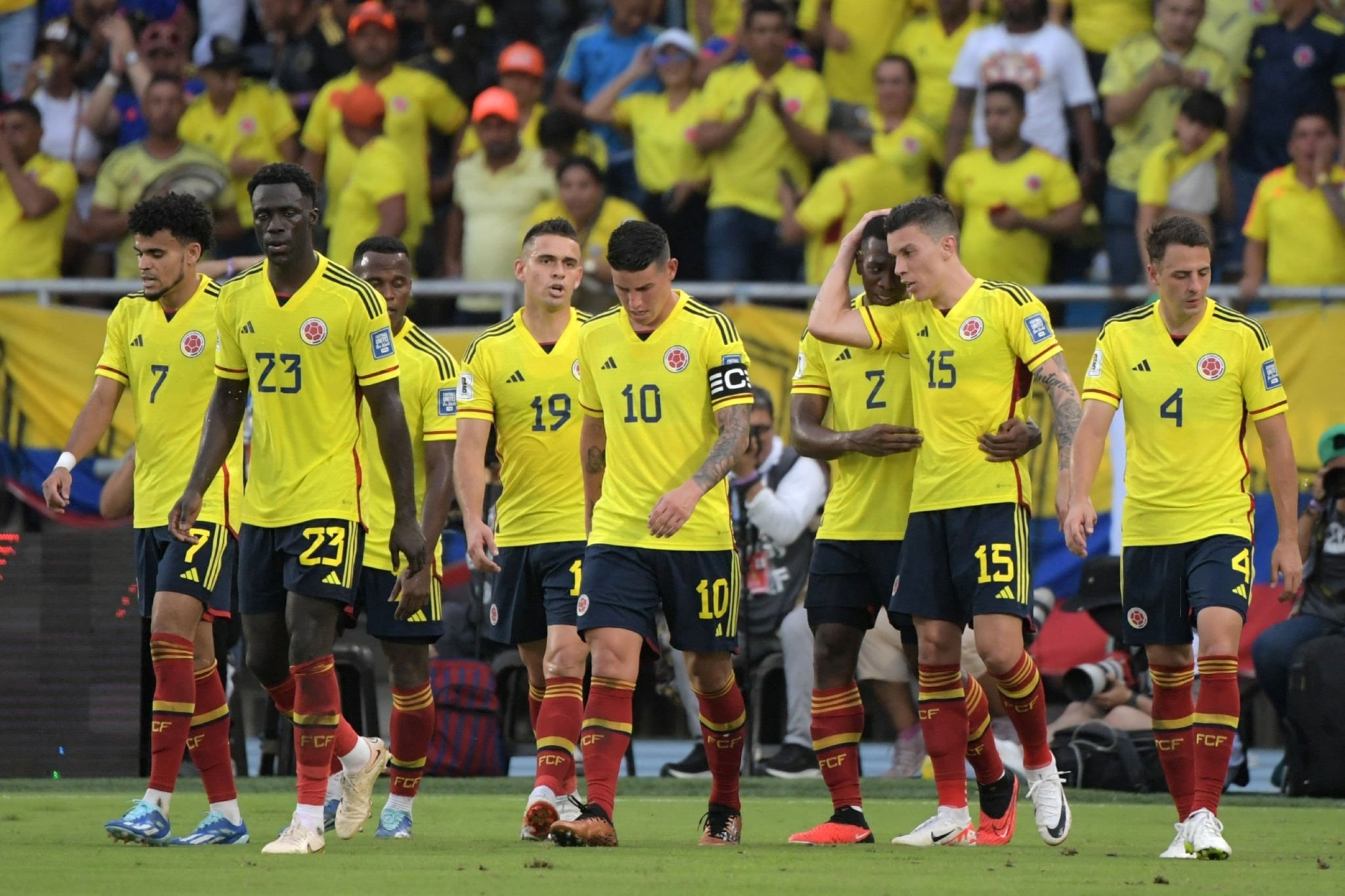 Brazil vs Colombia - BRA vs COL - Selecao will look to get back to winning ways after a 2-match winless run in the World Cup qualifers games