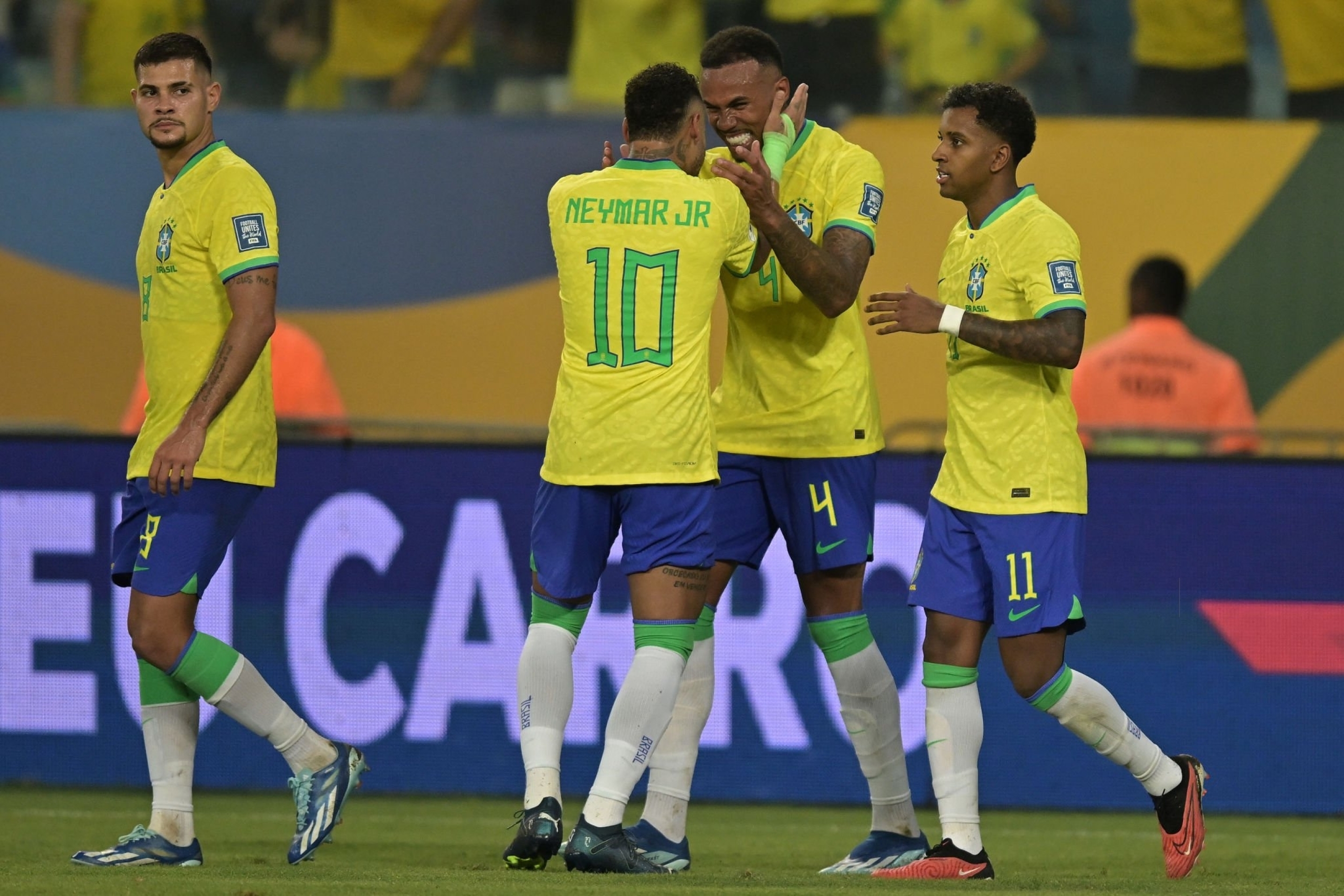 Brazil vs Colombia - BRA vs COL - Selecao will look to get back to winning ways after a 2-match winless run in the World Cup qualifers games